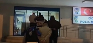 İzmir'de 3 ayrı adrese uyuşturucu operasyonu: 3 gözaltı