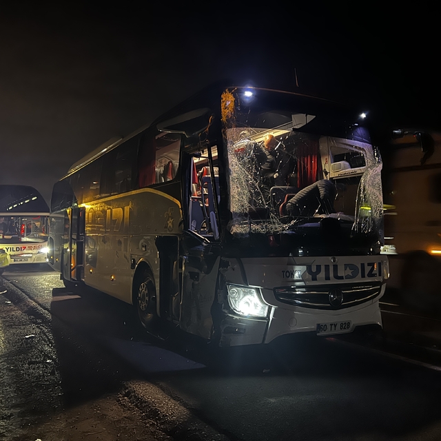 Kayseri'de 4 aracın karıştığı kazada 7 kişi yaralandı