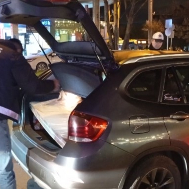 Bursa'da yılbaşı öncesi asayiş uygulaması
Denetimlerde 14 sürücüye 141 bin...