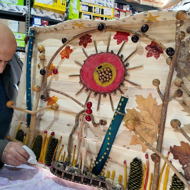 Doğadan sanata
Sami Demir, doğadan topladığı ağaç ve taş gibi nesneleri san...