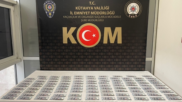 Kütahya'da KOM ekipleri sahte para operasyonunda kalpazanı yakaladı