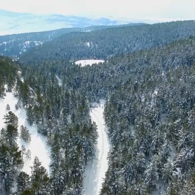 Erzincan'ın doğa harikası Dumanlı beyaza büründü