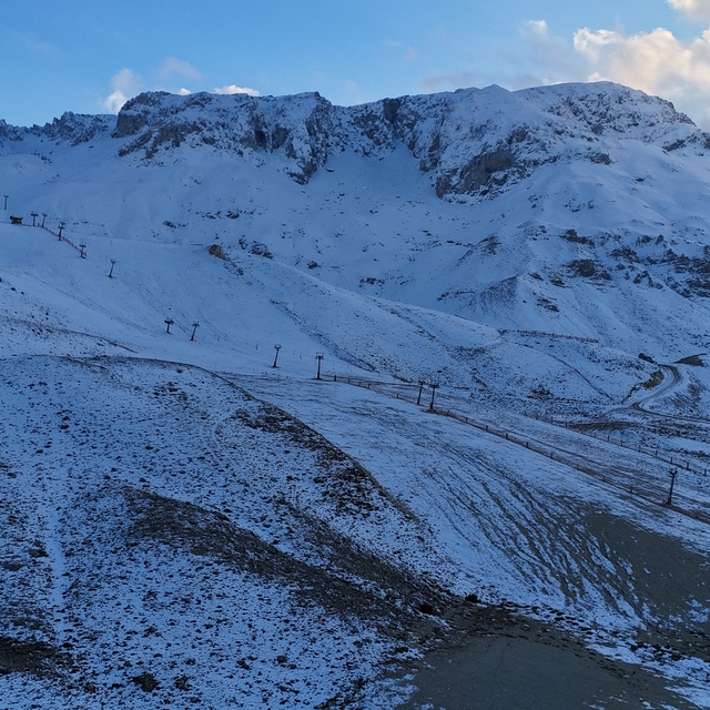 Akdeniz'in incisi Davraz Kayak Merkezi kar hasretiyle sezona başladı
Merkez...