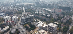 Faizler yükselince, yatırımcı altın ve dövize kaçtı
Bursa'nın yönü İstanbul yoluna çevriliyor
Gayrimenkul danışmanı Akbulut:
"Bursa İzmir'e değil, İstanbul'a doğru büyümeli"
"Bir avuç toprağı olan zengindir, gayrimenkulde umut faizlerin düşmesinde"
"İstanbul, İzmir, Ankara gibi önemli şehirlerin ortasında kalan Bursa'nın acil konut ihtiyacı var"