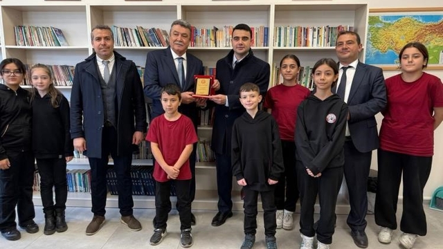 Bilecik'te hayırsever desteğiyle okul kütüphanesi yenilendi