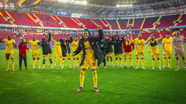 Göztepe Avrupa yolunda tam gaz