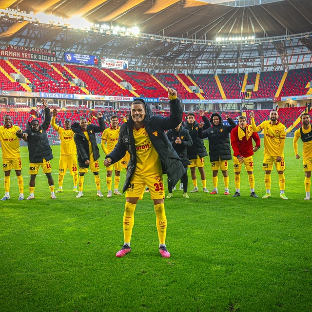 Göztepe Avrupa yolunda tam gaz