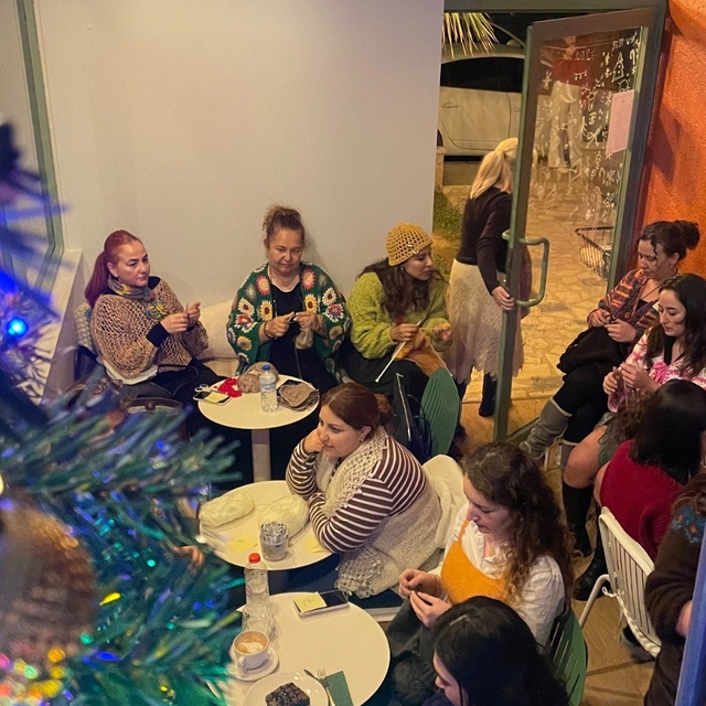 Bursa'da kadınlar örgü için yarıştı