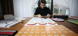 Topladığı materyallerle hayalindeki matematik müzesini kurmaya hazırlanıyor