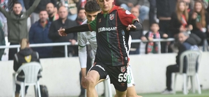 Karşıyaka'da Adem şimdiden gözde