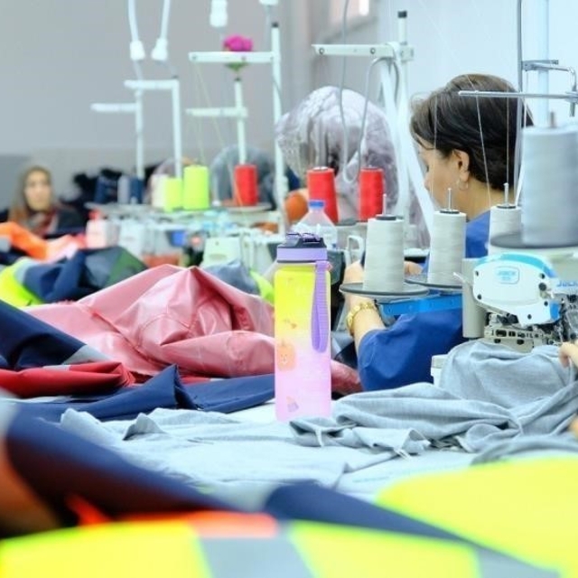 Ücretli çalışan sayısı yıllık yüzde 1,0 arttı