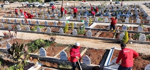 Kahramanmaraş'ta mezarlıklarda düzenleme