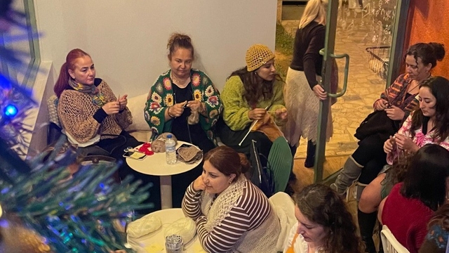 Bursa'da kadınlar örgü için yarıştı