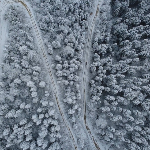 Karabük'ün yüksek kesimlerinde kar yağışı etkili oldu