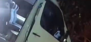 Yolcu minibüsü şarampolde asılı kaldı, faciadan dönüldü