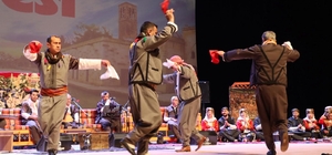 Denizli'de düzenlenen "Urfa Sıra Gecesi" ile kültürler buluştu