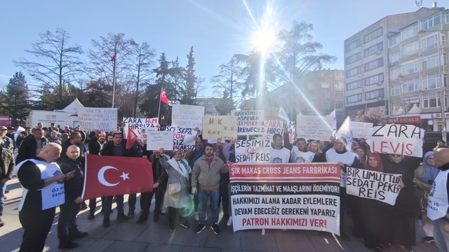 Çorlu'da işçilerinden hak arayışı eylemi
