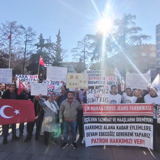Çorlu'da işçilerinden hak arayışı eylemi