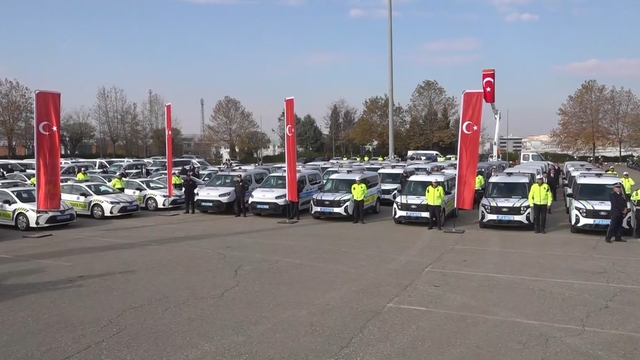 Gaziantep'te emniyet ve jandarmaya 210 yeni araç teslim edildi