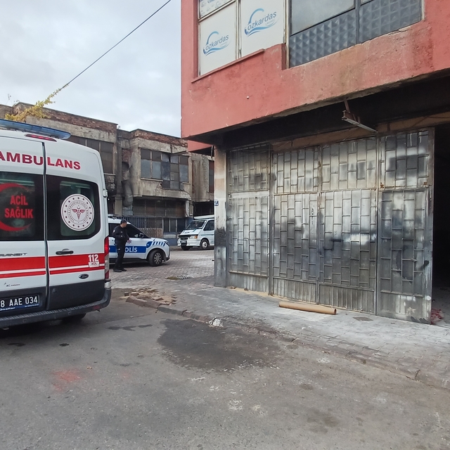 Tinerle sobayı yakarken kendini yaktı