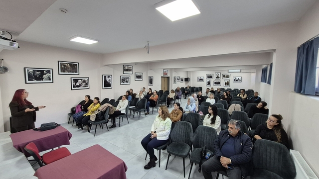 Öğretmenlere yönelik diyabet farkındalık eğitimi başarıyla tamamlandı