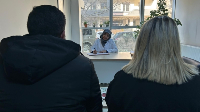 Van'da aile danışmanlığıyla evlilikler kurtuluyor
Van'da aile danışmanlığıyla boşanmaların yüzde 80'i önlendi
Aile Danışmanlığı Merkezi aile yapısını güçlendiriyor