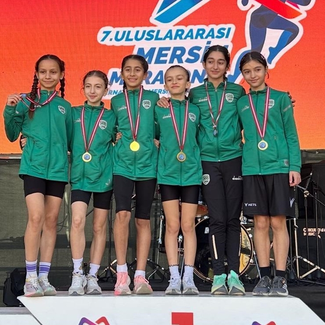 Sakarya Büyükşehir sporcuları Zonguldak ve Mersin'den 5 madalyayla döndü