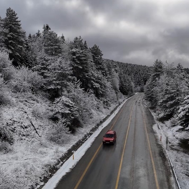 Karabük'te kar manzaraları dronla görüntülendi