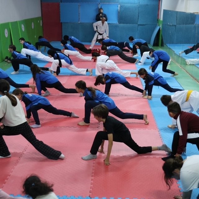 Kartepe'de çocuklara ücretsiz spor eğitimi