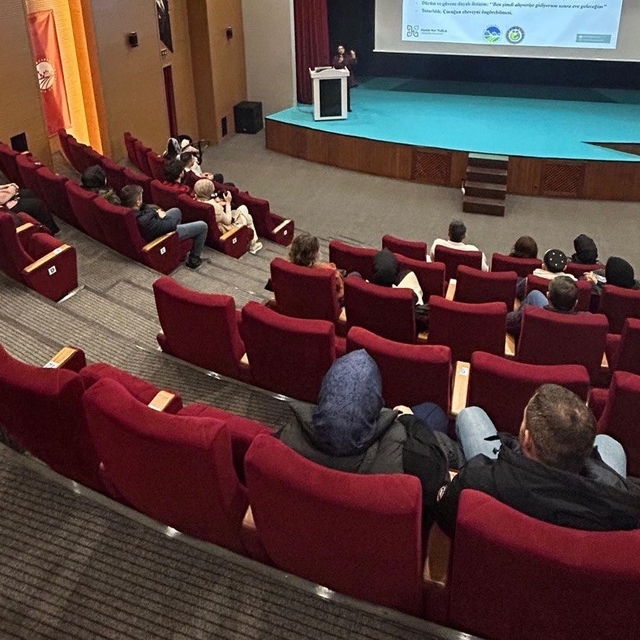 Özel çocuklarla iletişimde altın kurallar anlatıldı