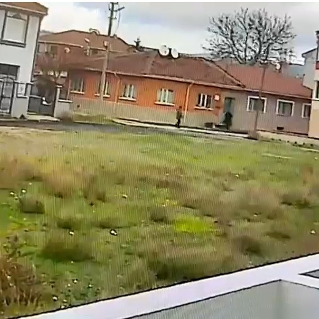 Yaşlı 2 vatandaşı darp edip altın bileziği çalan şahıs tutuklandı