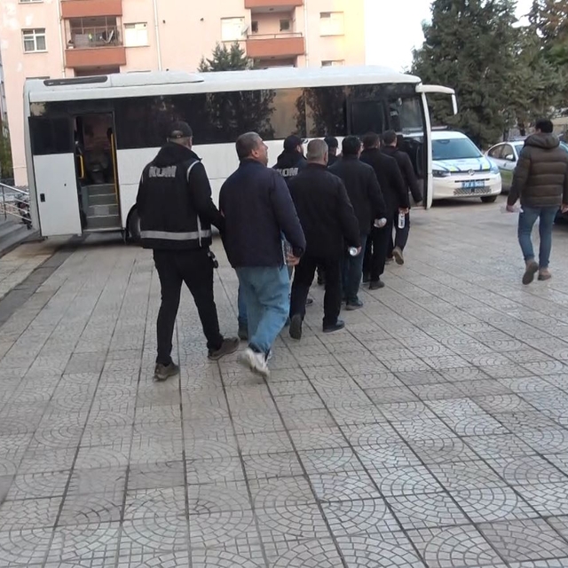 Kilis merkezli FETÖ operasyonu; 15 gözaltı