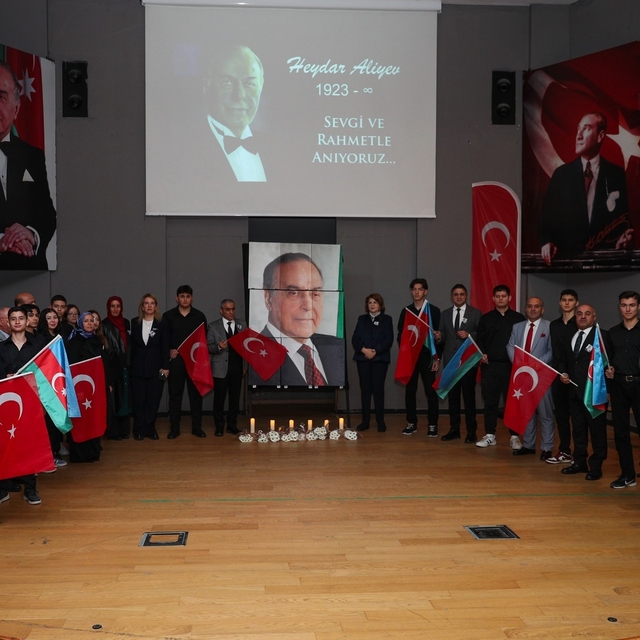 Heydar Aliyev vefatının 22. yılında Aliağa'da anıldı