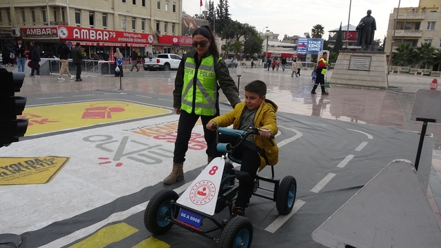 Kilis'te minik öğrencilere trafik bilinci
