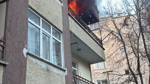 Sinop'ta yangın paniği: Apartman sakinleri tahliye edildi