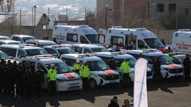 İçişleri Bakanlığı'ndan Hakkari'ye 45 yeni hizmet aracı