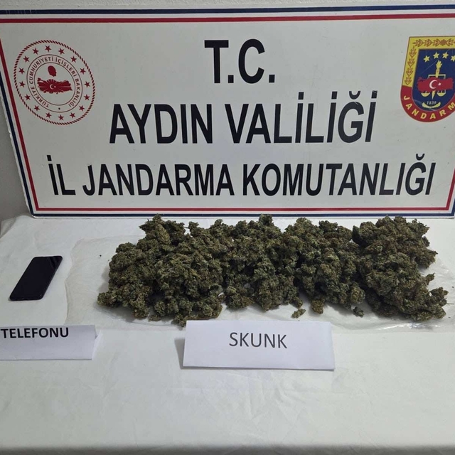 Didim'de yabancı uyruklu şahsın evinde 1 kilo uyuşturucu ele geçirildi
