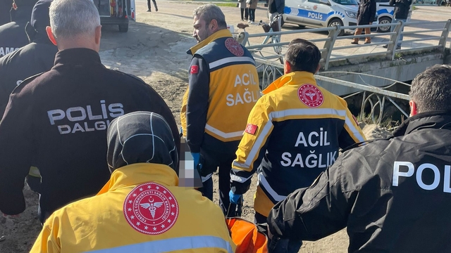 Denize düşen gencin cansız bedenine ulaşıldı