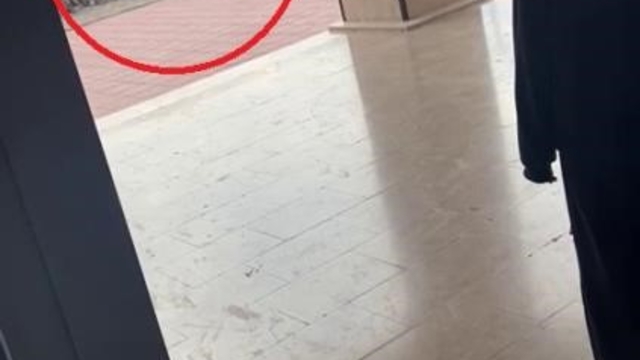 Bursa'da öğrencisini herkesin içinde darp eden okul müdürü görevden uzaklaştırıldı