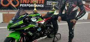 Şampiyon motosikletçi, İzmir'de son yolculuğuna uğurlandı