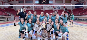 Vezirköprülü voleybolcular finalde
