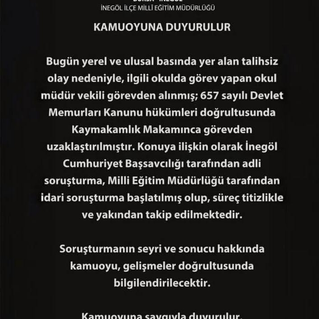 Okul müdürünün, öğrenciyi yakasından tutup yere savurduğu görüntülere incel...