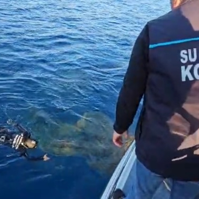 Denizlerdeki hayalet ağlar temizleniyor