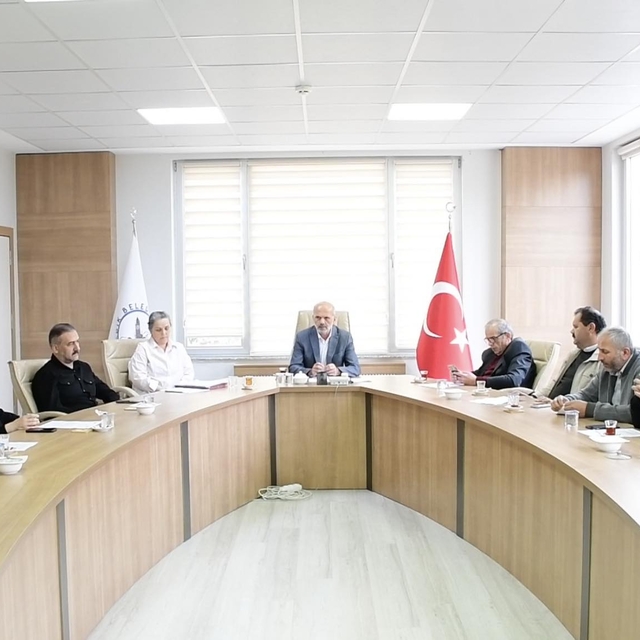 Ladik Belediye Meclisinden 56 mahallenin "kırsal mahalle" statüsünde olması...