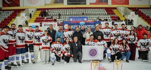 Curling ve Buz Hokeyinde çifte şampiyonluk
Atatürk Üniversitesi, 3 altın 1 gümüş madalya ile turnuvayı tamamladı