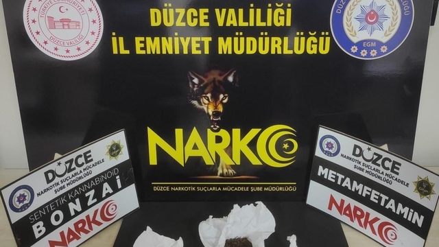 Düzce'de uyuşturucu satıcısı 3 kişi tutuklandı