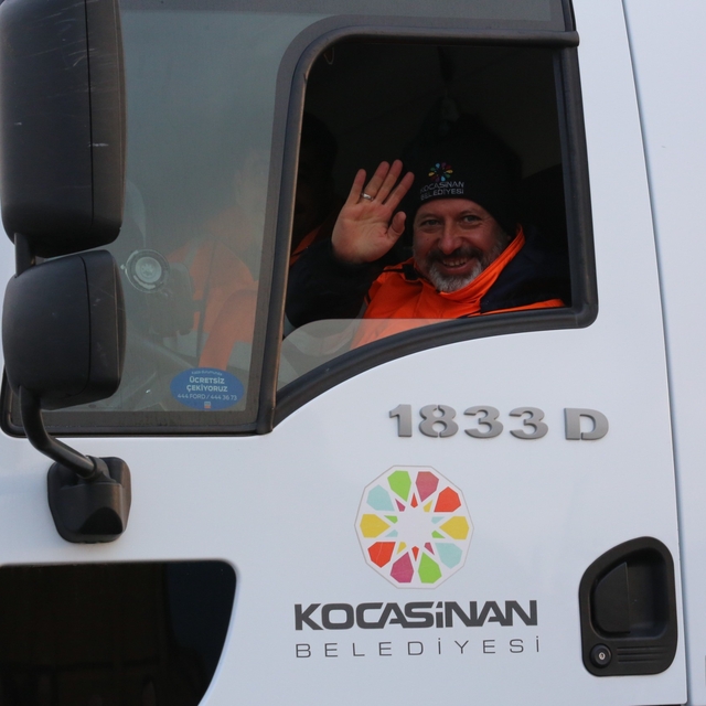 Başkan Çolakbayrakdar: "Hemşehrilerimizin sağlıklı bir kış geçirmesi için h...