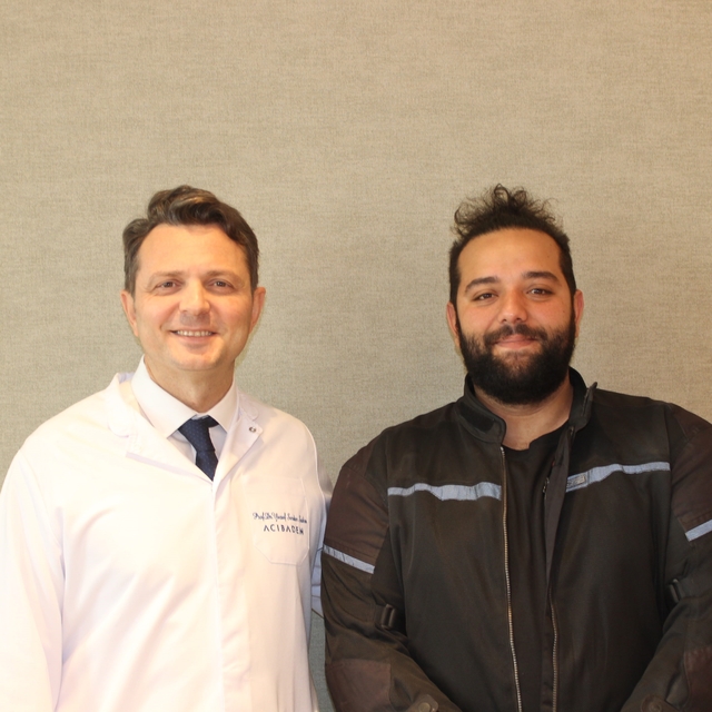 Genç motokurye bağırsak kanserinden ameliyat olmadan kurtuldu