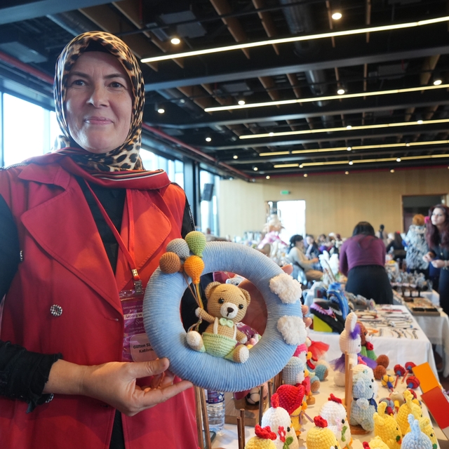 Yeğeninin alerjisi nedeniyle yaptığı küçük hediye, büyük bir emek hikayesin...