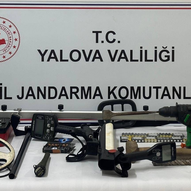 Yalova'da 5 defineci suçüstü yakalandı